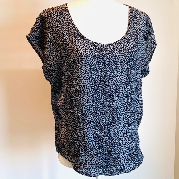 JOIE 100% Silk Top *3/$20 Sale* - Picture 6 of 8
